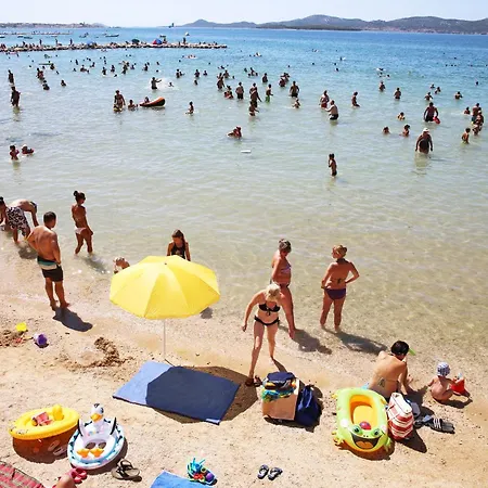 Donat 4* Sveti Filip i Jakov