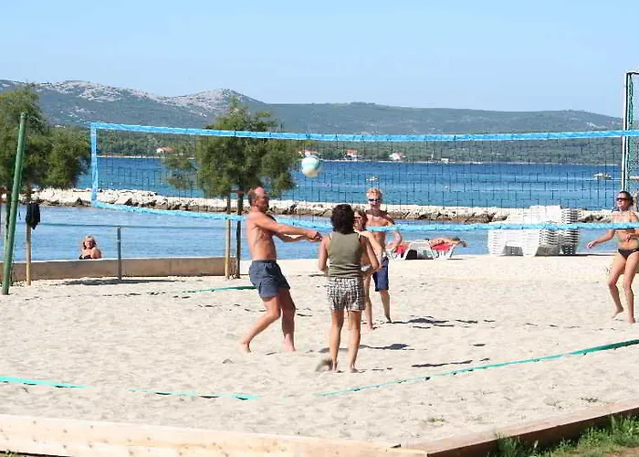 Donat 4* Sveti Filip i Jakov