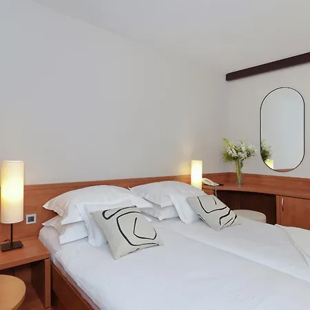 Donat Szálloda Sveti Filip i Jakov