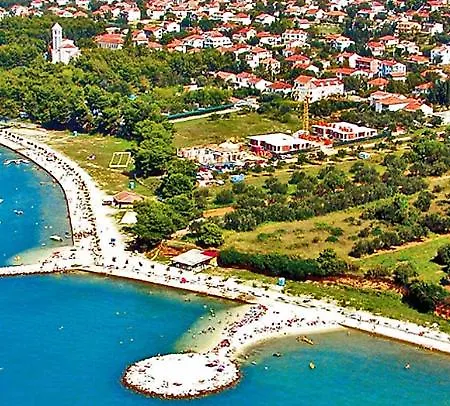 Donat Otel Sveti Filip i Jakov