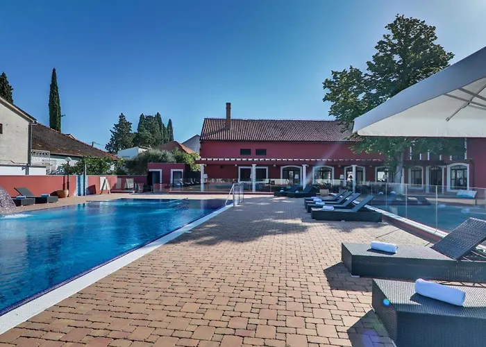 Donat Hotel 4*